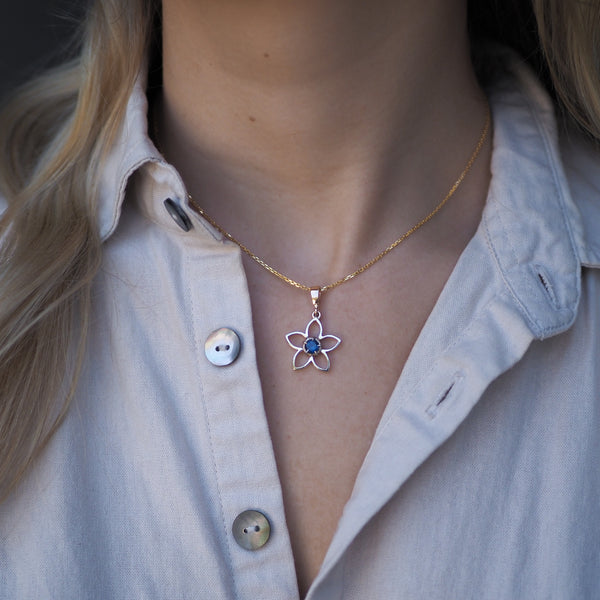 Sapphire Flower Pendant