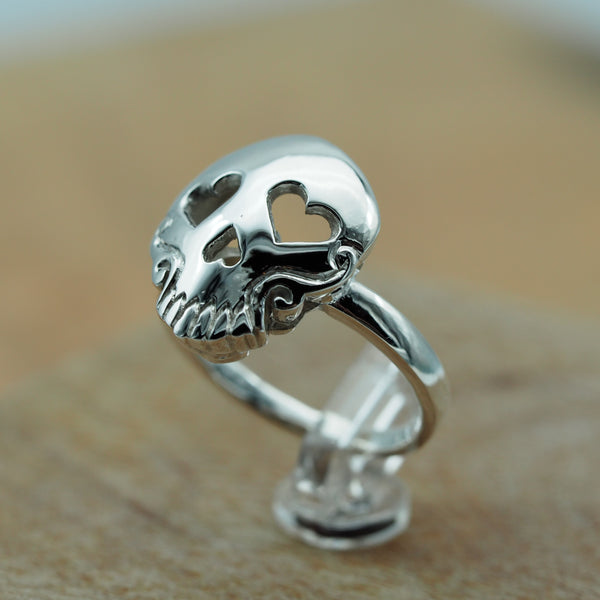 Luv Skull Ring